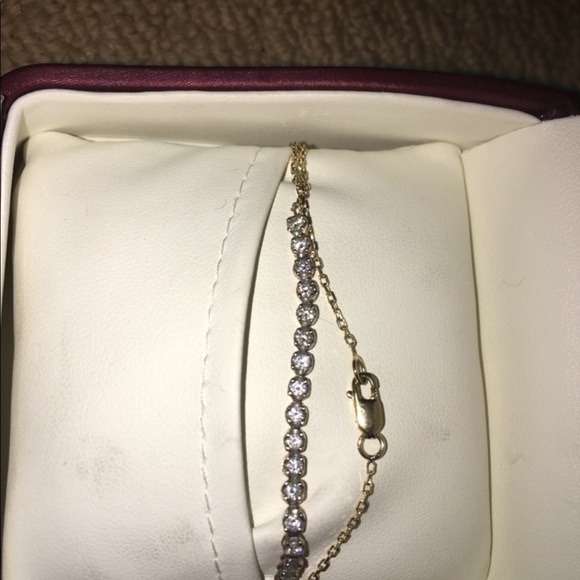 Lugaro women’s gold/diamond bracelet - Picture 8 of 8